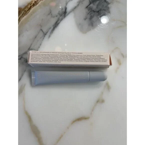 NEW Rhode Shea Butter Peptide Lip Plumping Treatment (Salted Caramel) .3 oz/10ml - Picture 8 of 13